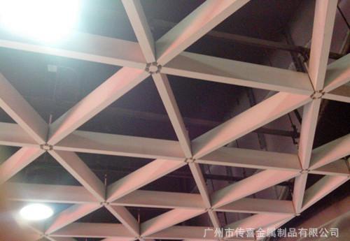 装饰吊顶菱形铝格栅菱形吊顶型材格栅天花装饰材料生产