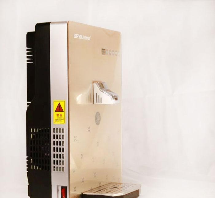 乐尔优生产新款3秒速热制冷壁挂管线机办公室客厅RO机饮水机