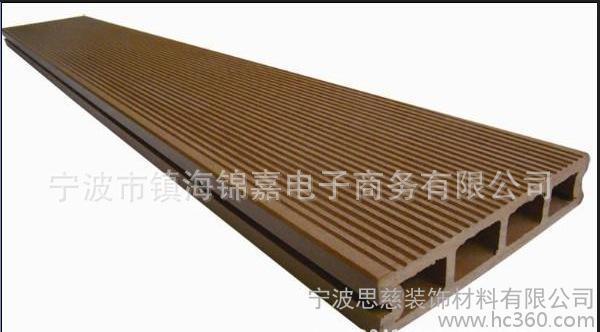 提供 **木塑地板 防蛀阻燃材料 集成地板 户外专用