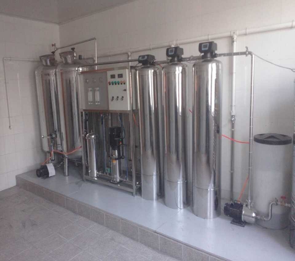 洗发水 生产企业 3.5吨/小时 反渗透   纯水设备  反渗透装置
