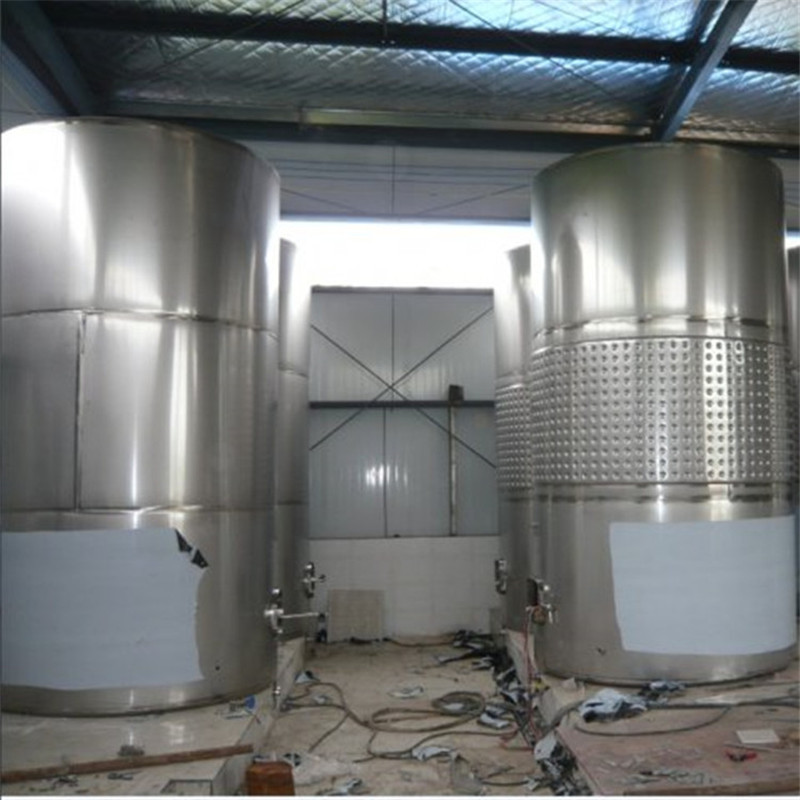 酿酒设备厂家供应卫生级不锈钢白酒储存罐散装酒展示罐白酒蒸馏器