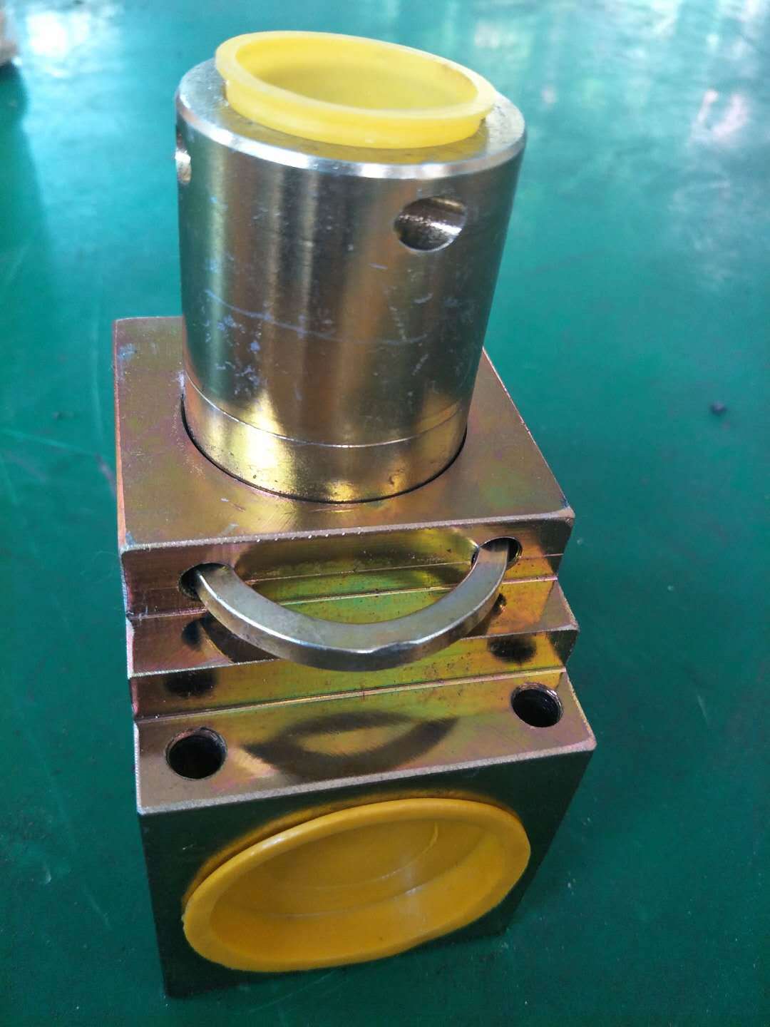 65a97007162cd46842465363f8015d