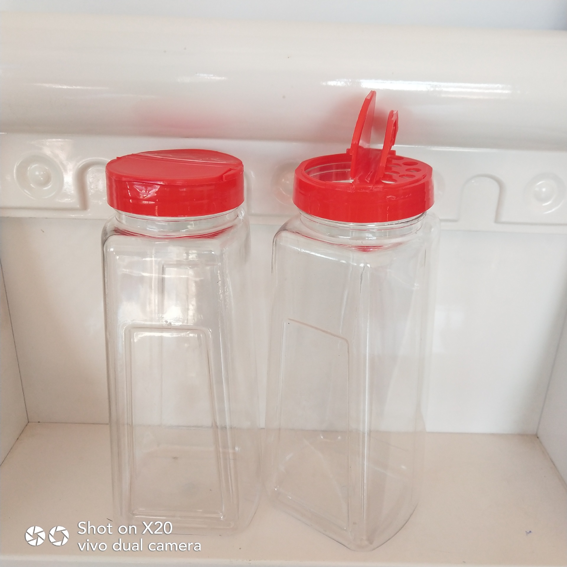 塑料大口翻盖七孔胡椒粉罐粉剂罐大口方形储物罐