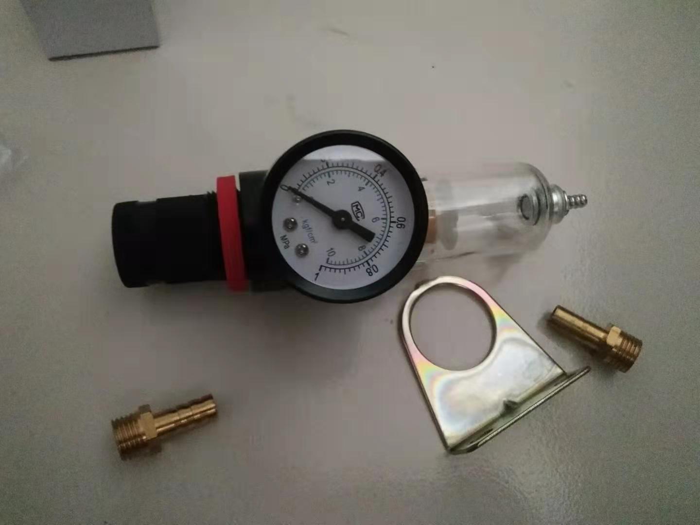 空气等离子焊机油水分离器一个油水分离器送两个铜接头