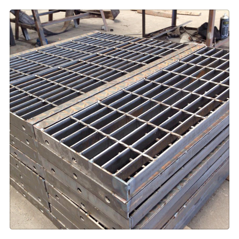 工厂格栅板 热浸锌钢格栅钢格板 钢格栅 20mm楼梯踏步板