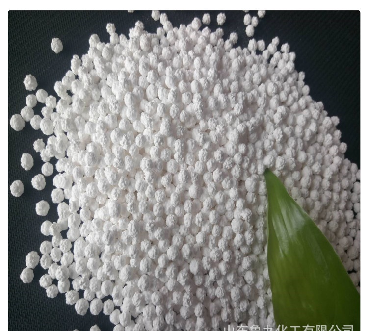 圆球氯化钙 干燥剂  脱水剂 山东产 现货供应