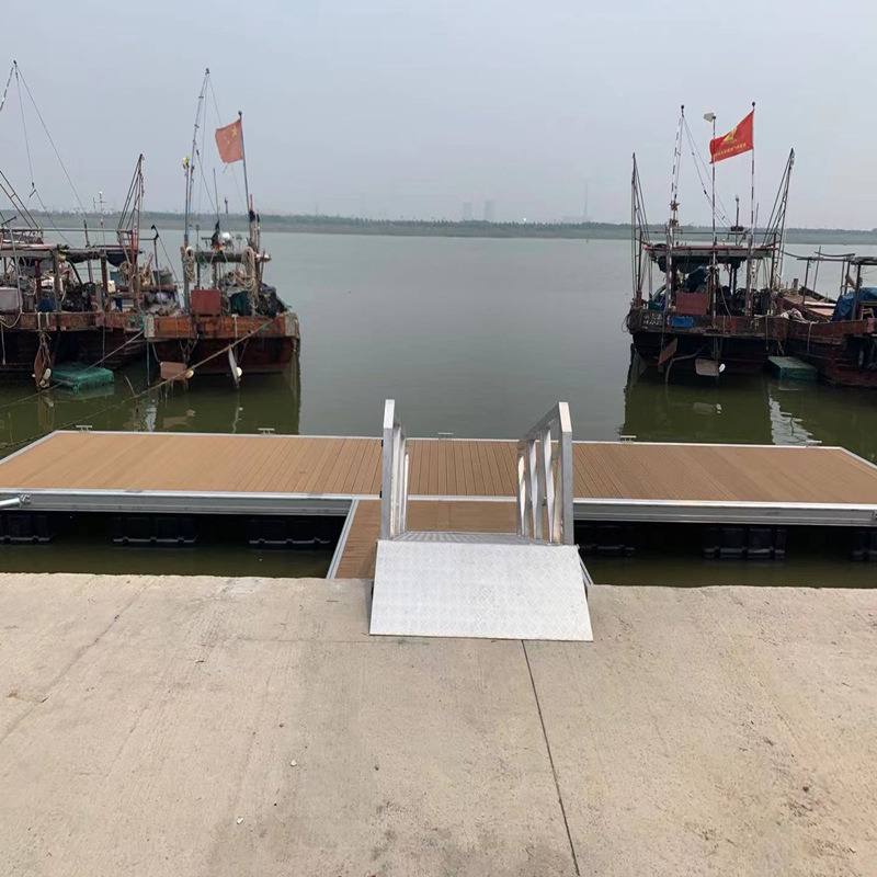高档游艇码头厂家生产定制浮箱浮筒铝合金钢结构塑料平台景区栈道