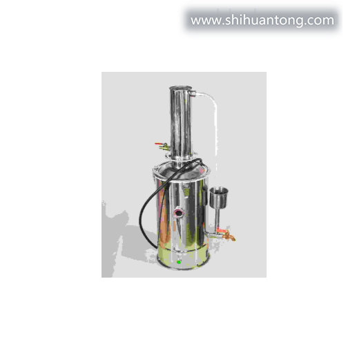 普通型蒸馏水器 蒸馏水机