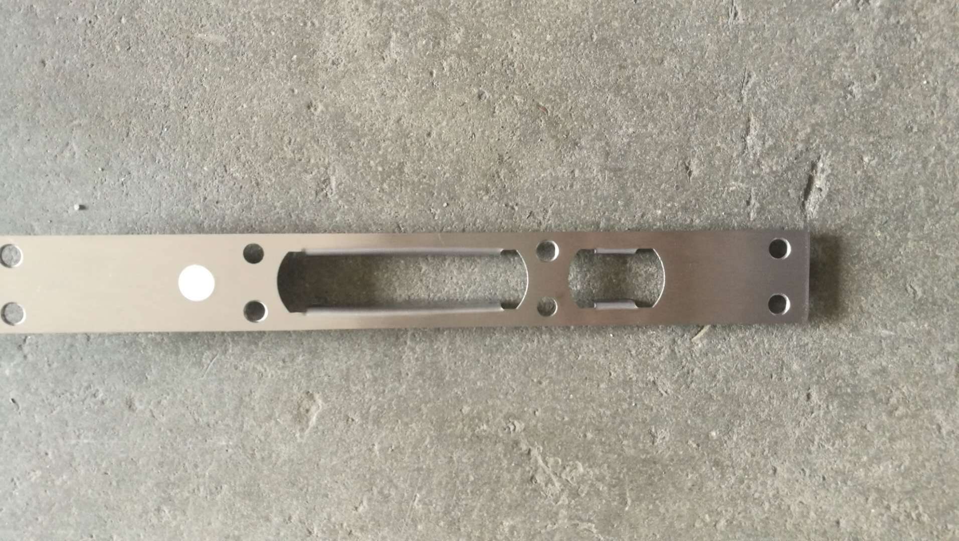 门磁扣片2