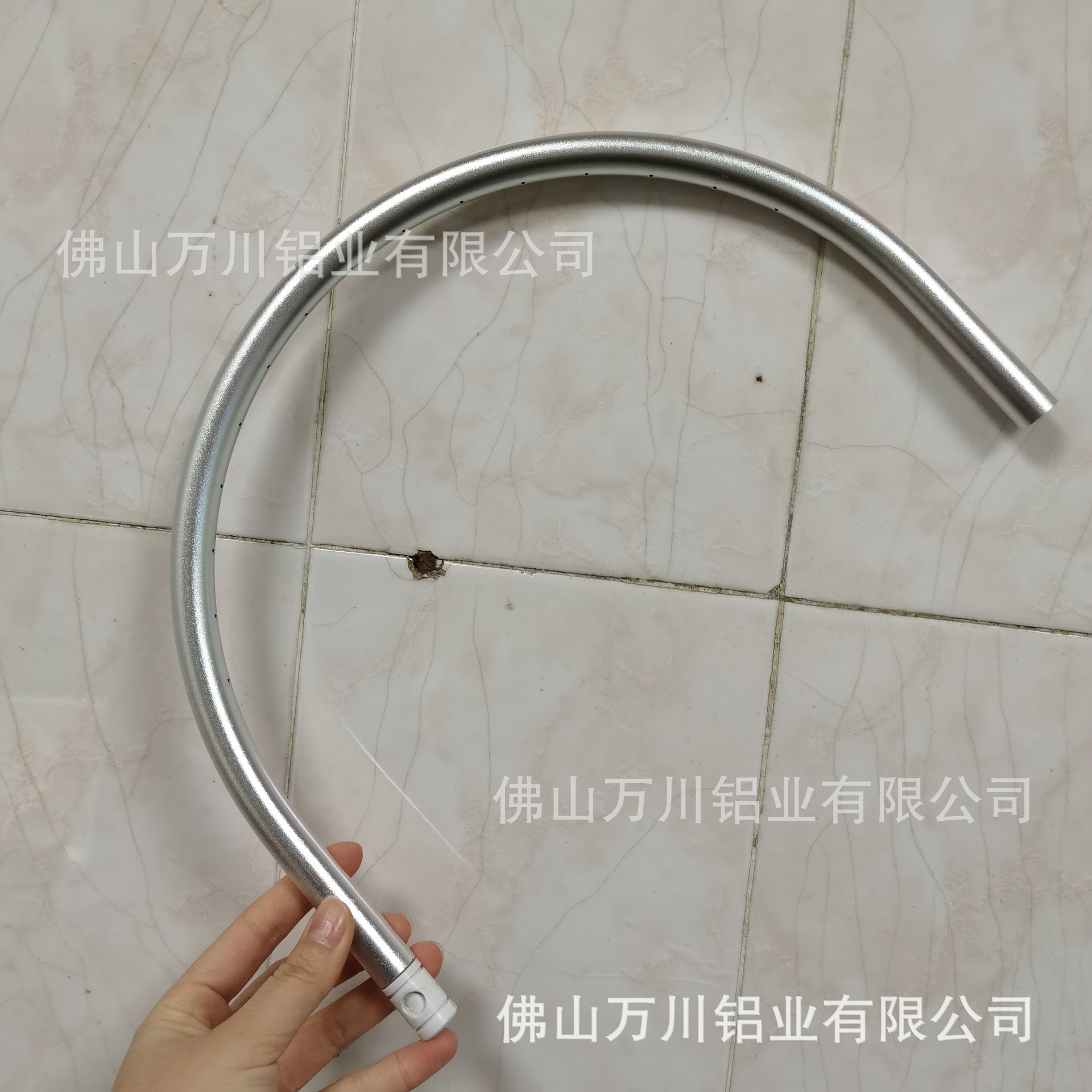 铝管折弯