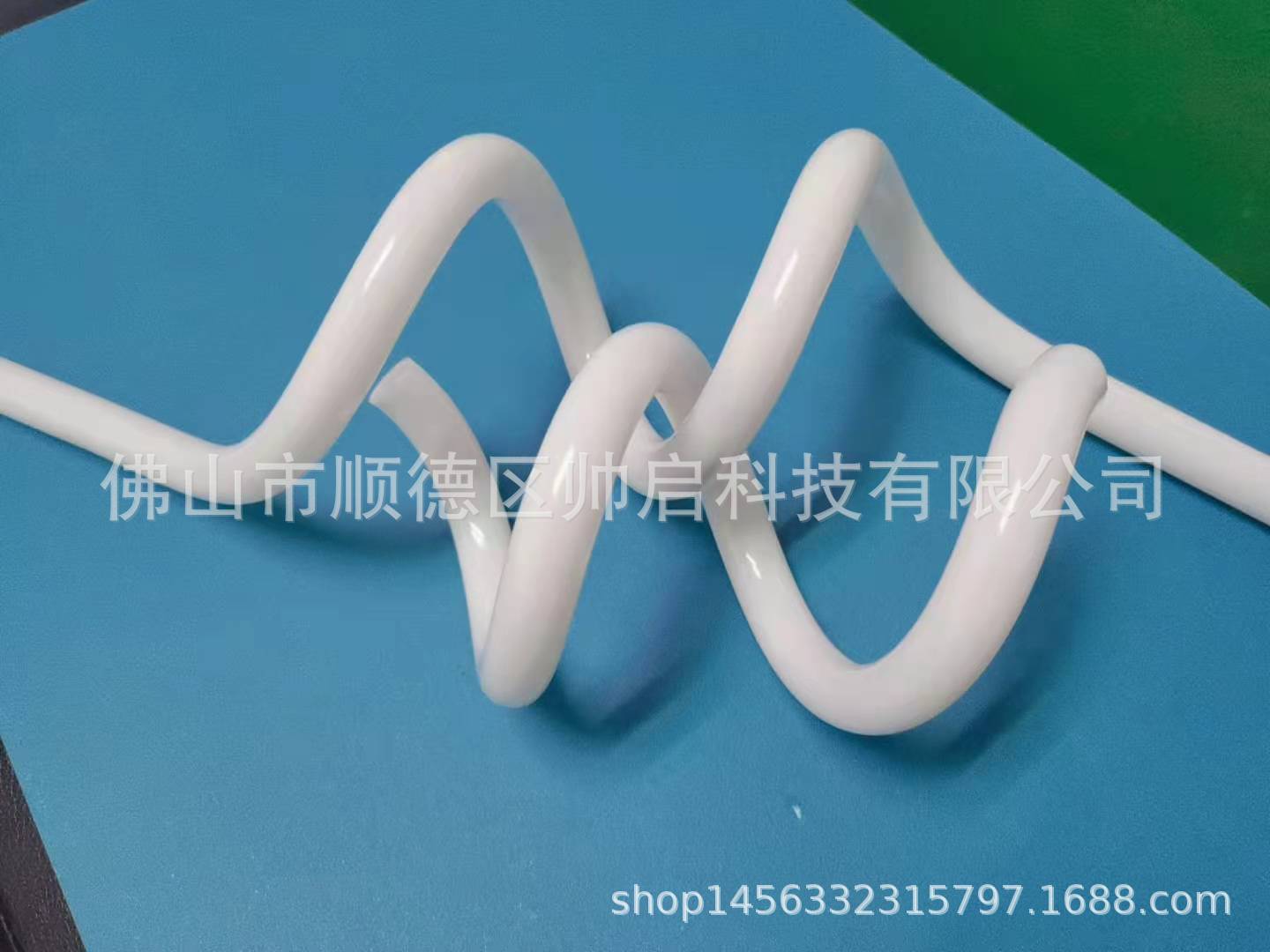 塑料弯管 塑胶弯管 PVC弯管 PC弯管 螺旋弯管 乳白螺旋弯管