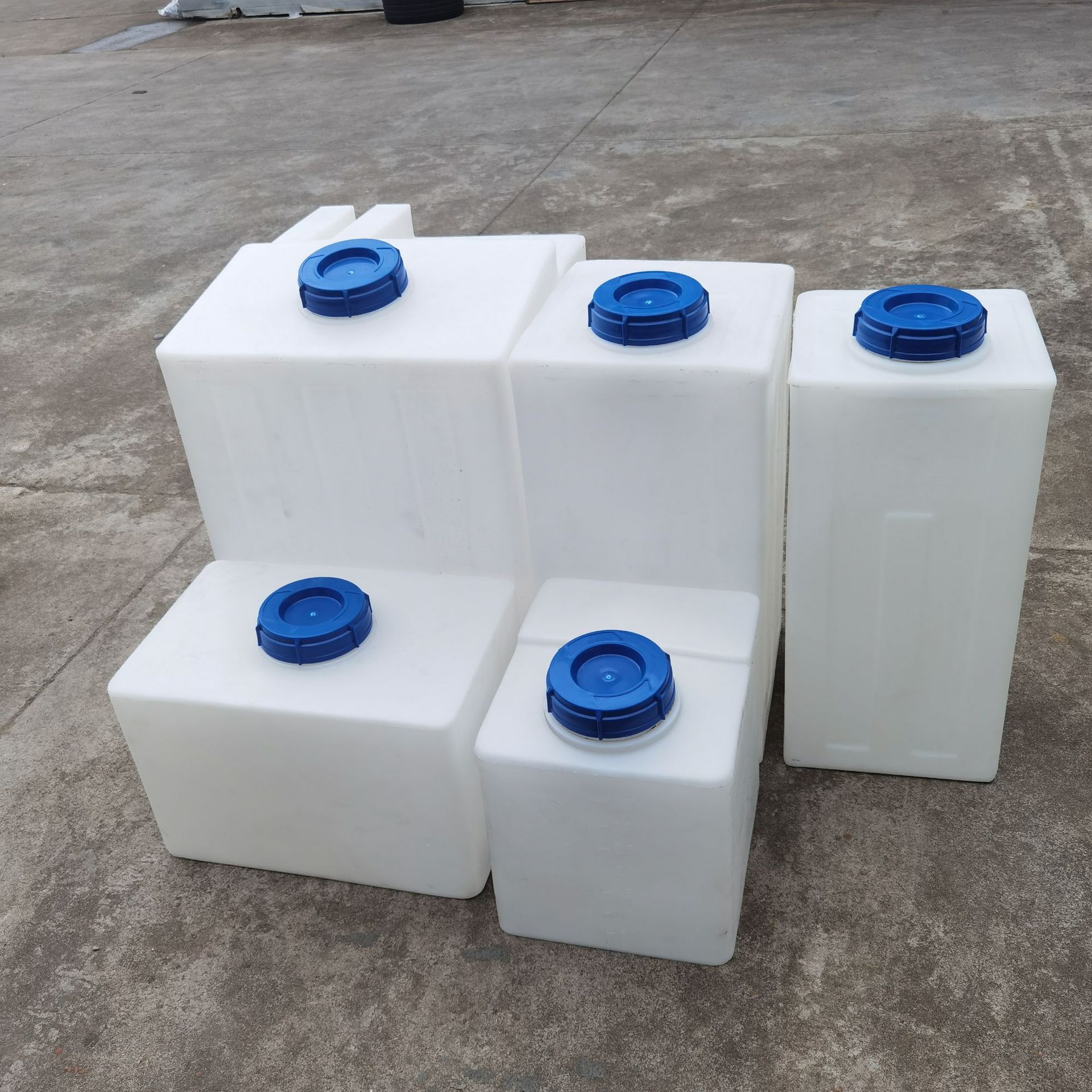 加厚塑料立式水箱PE方形加药箱家用改翻盖储水桶货车房车卧式水箱