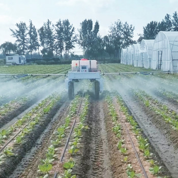 农业喷药机器人