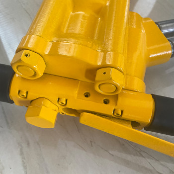 破碎镐携带和安装方便