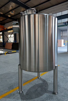 不锈钢储罐，纯水箱，原水箱，无菌水箱，保温水箱