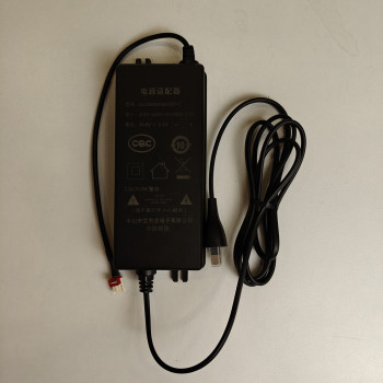 电源适配器