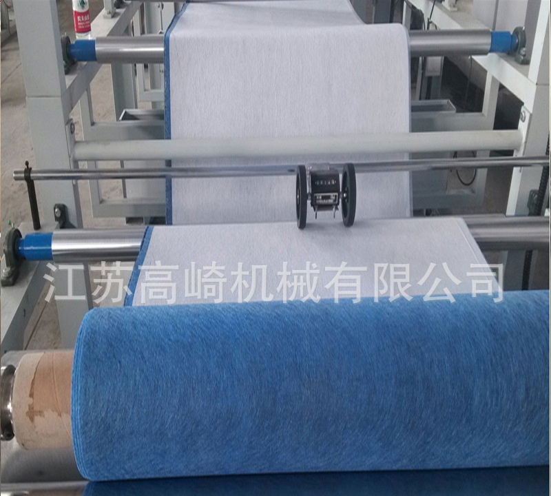 五层夹碳粉贴合机,滤布洒粉复合机,多层滤材撒粉复合机—江苏高崎机械有限公司