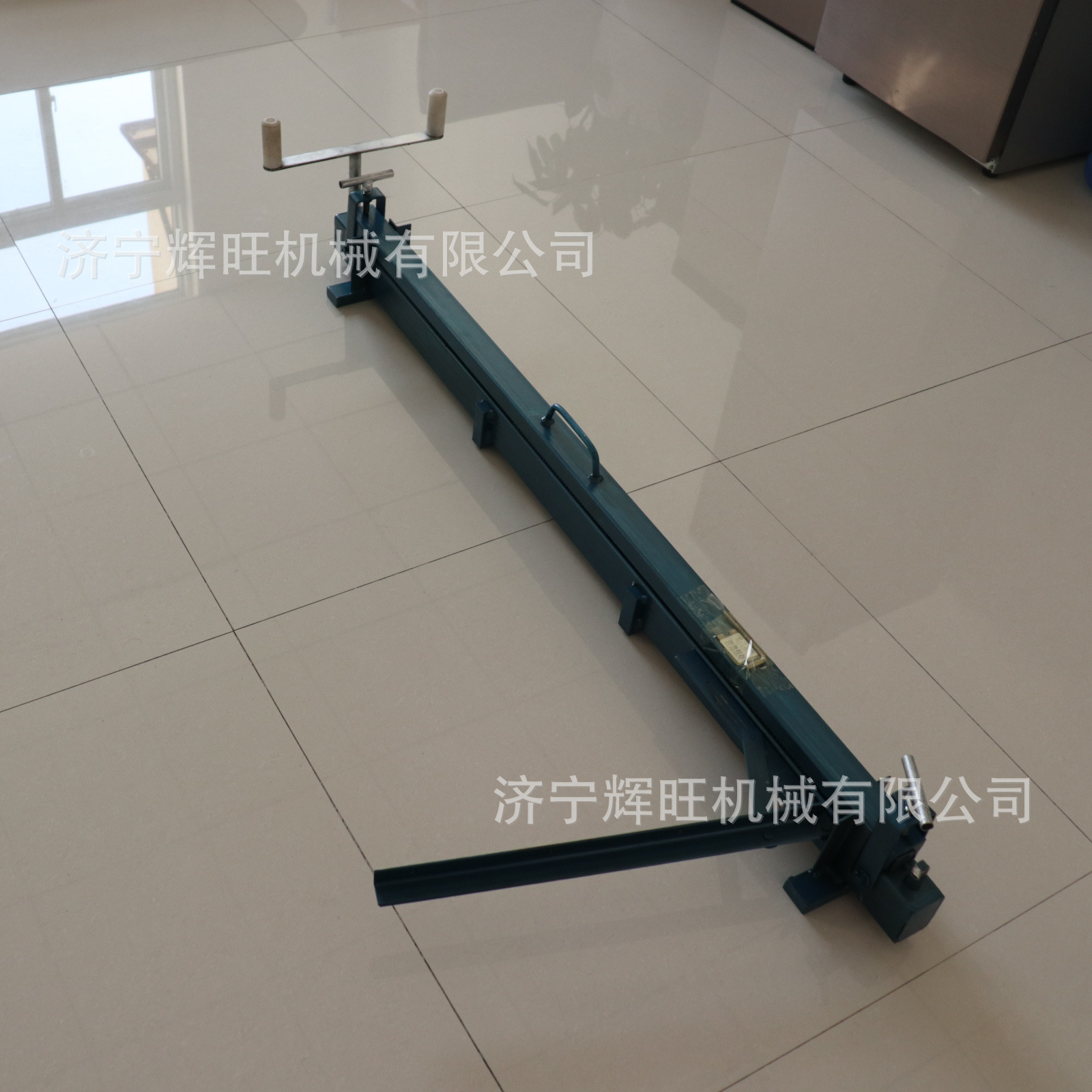 皮带割皮机