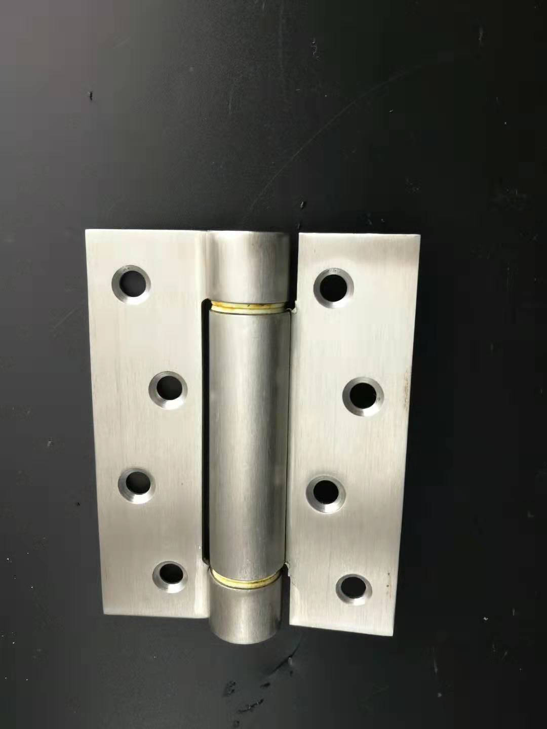 弹簧合页3