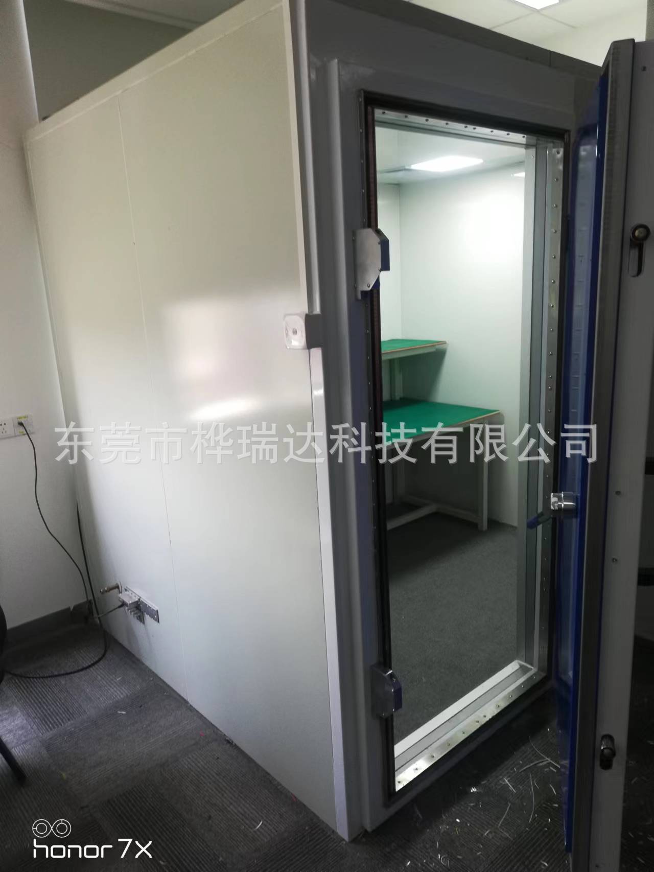 e3b94954e03d3b11b6681eff6c9958