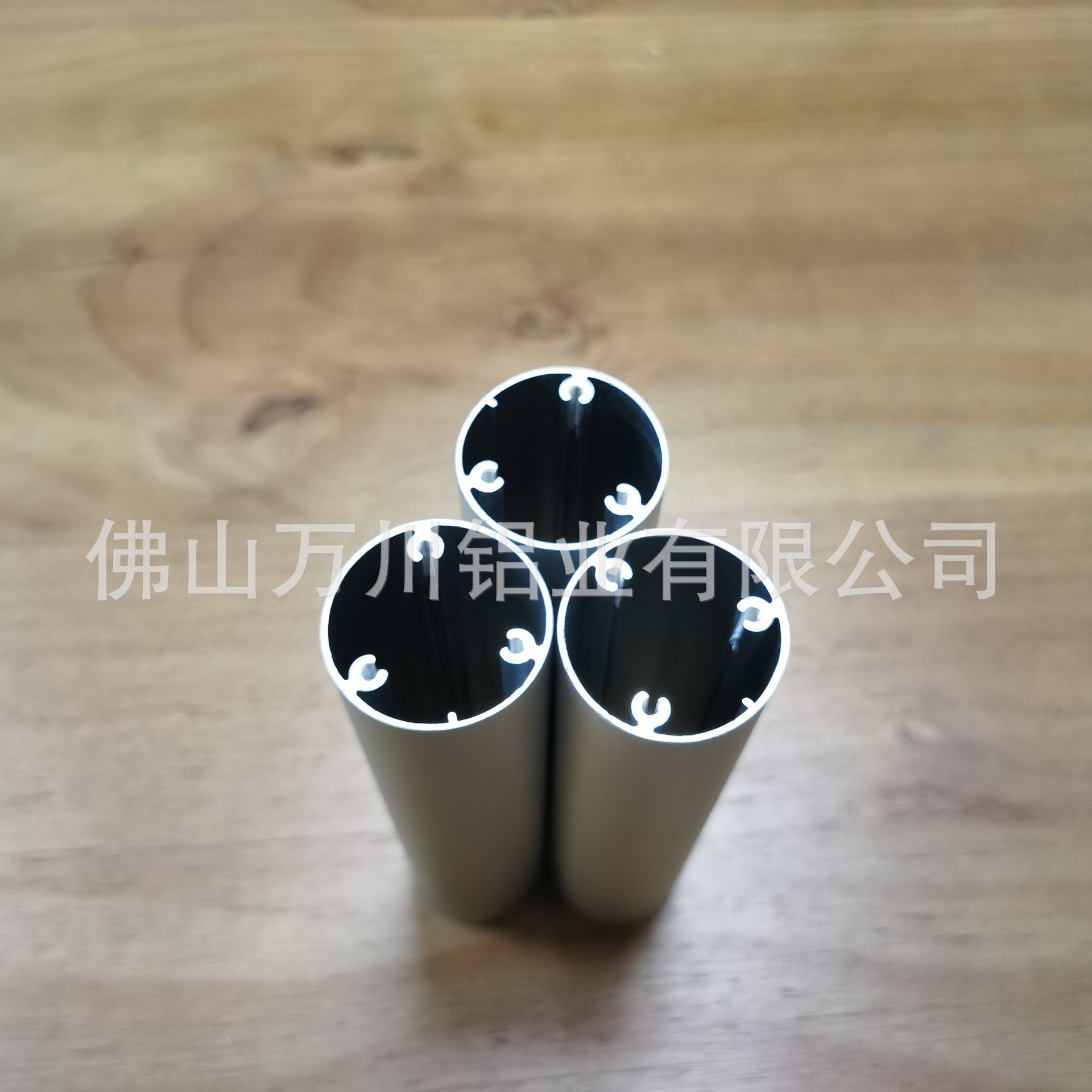 风扇支撑杆