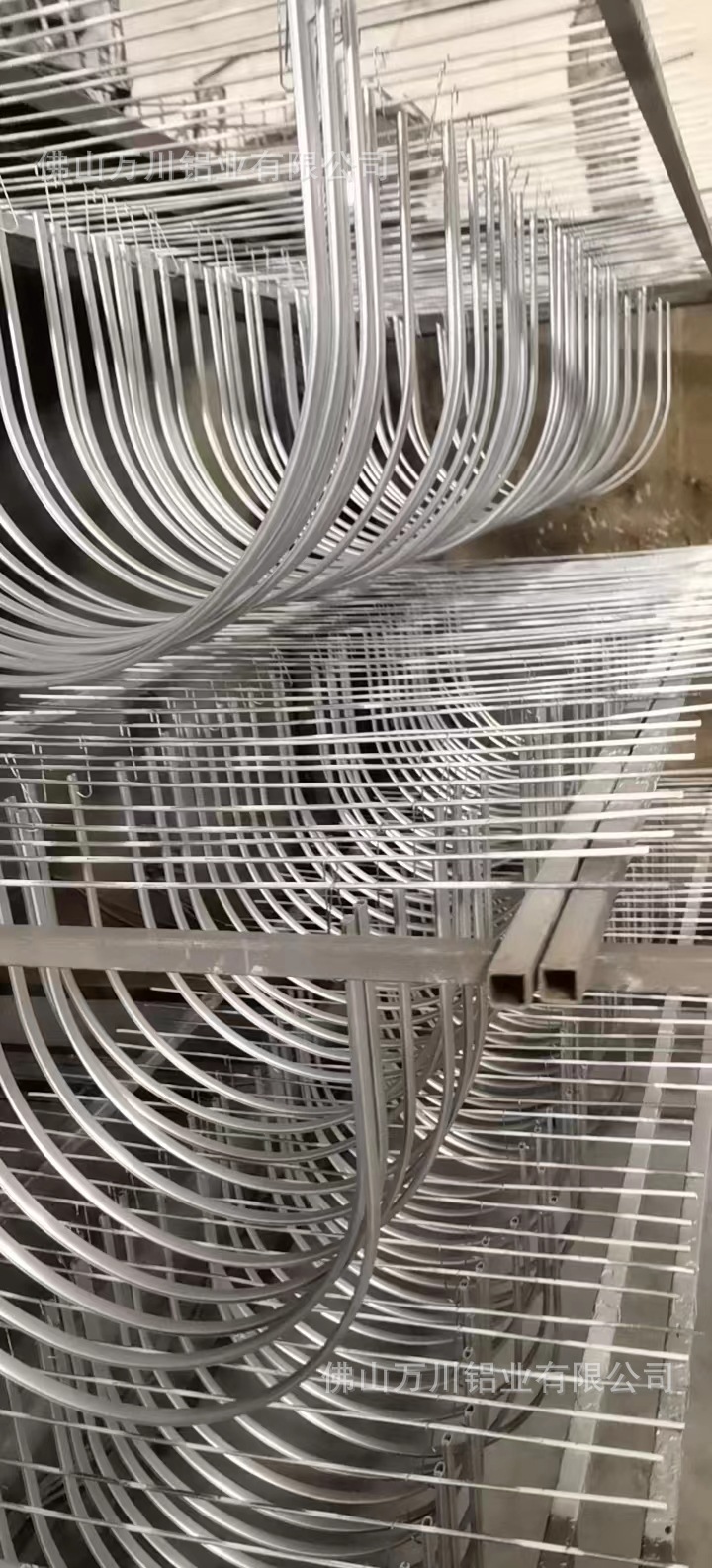 铝管折弯