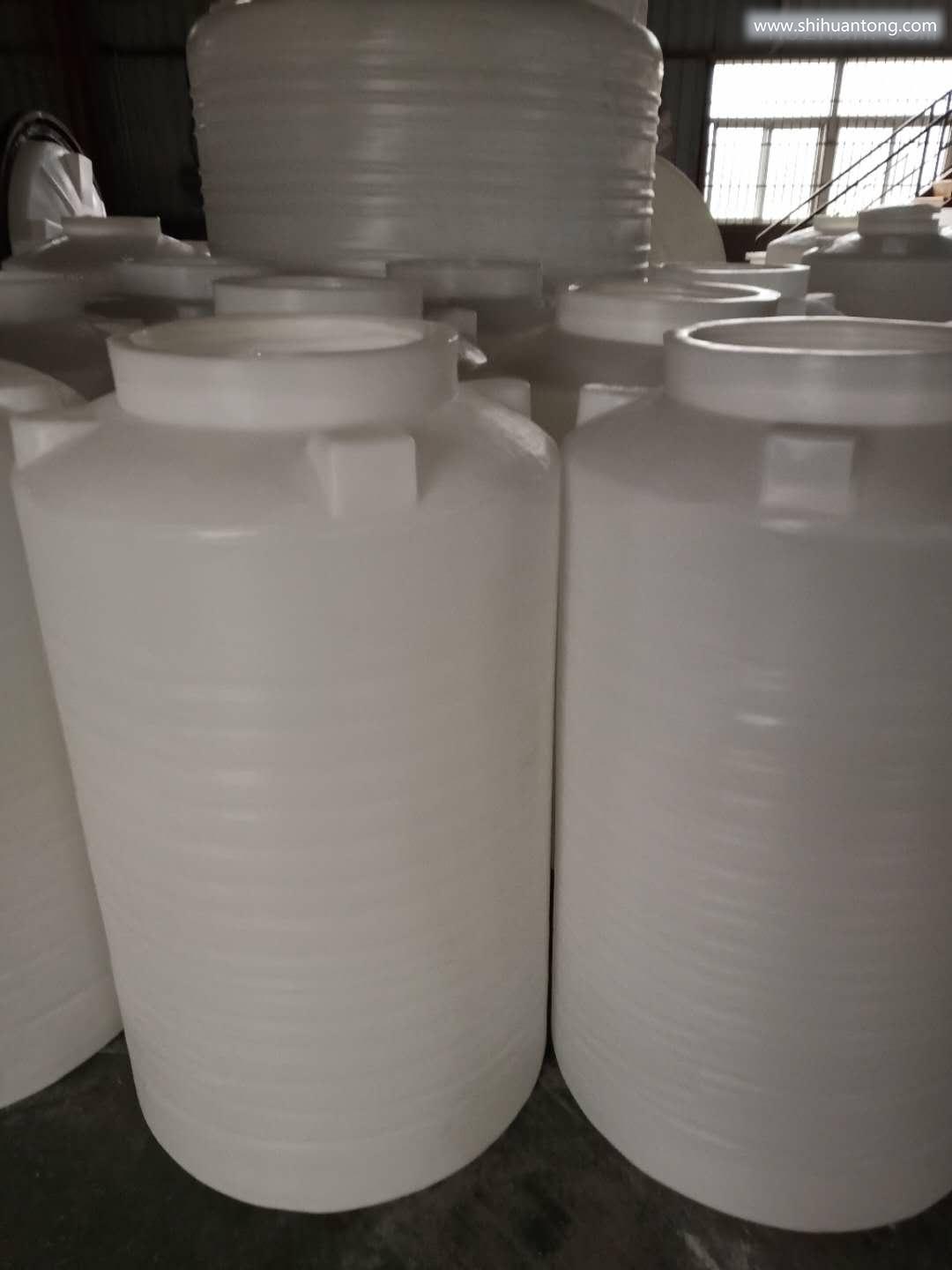 0.5立方塑料水塔 0.5立方外加剂储罐