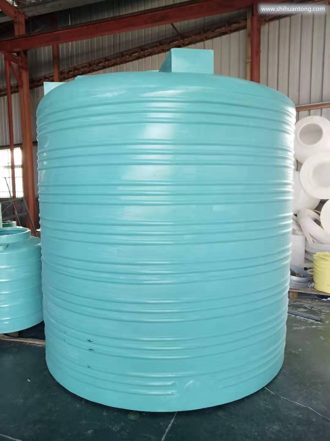 使用长久8吨塑料储水罐  浴池储水罐