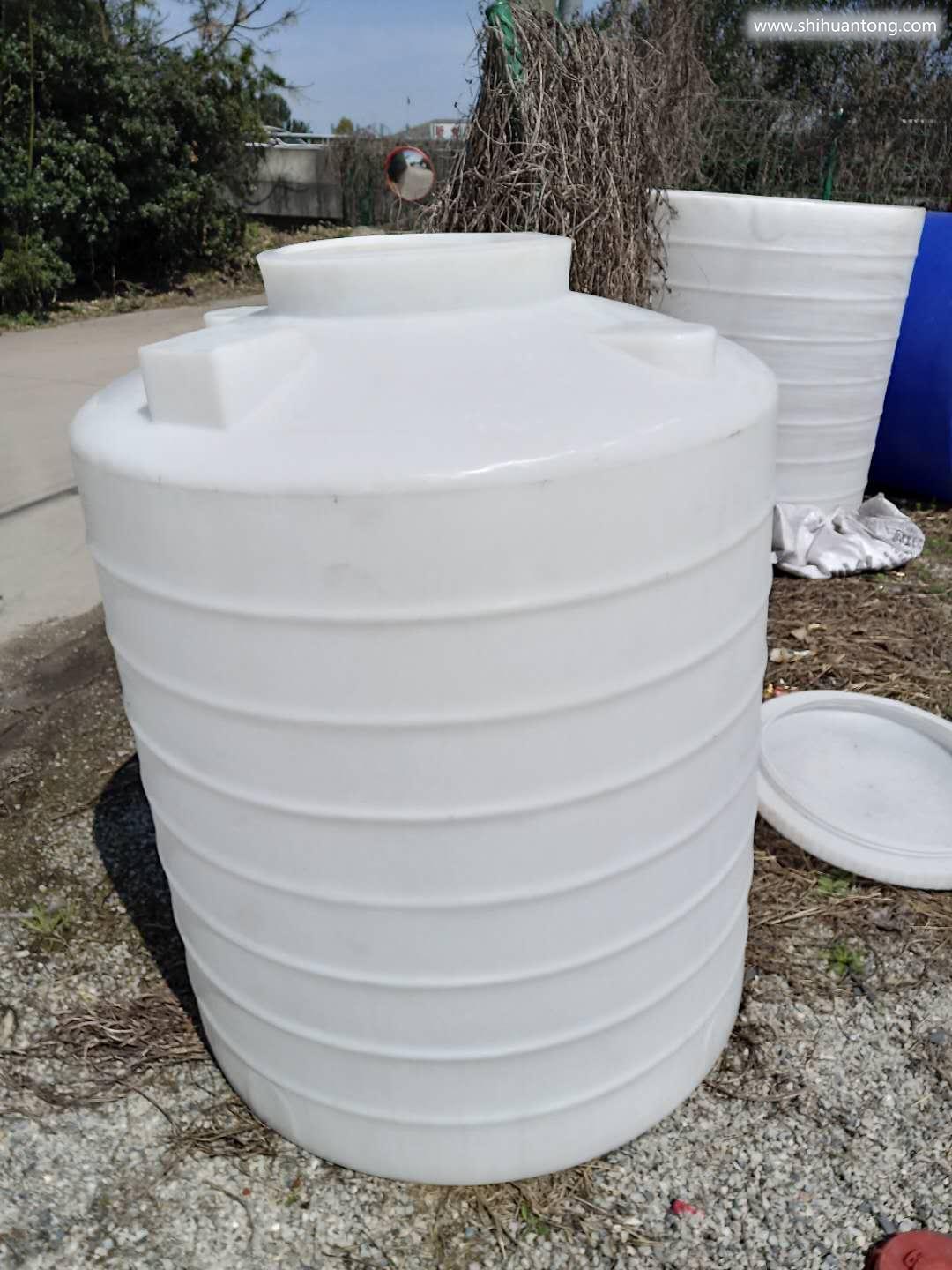 0.3吨塑料化工桶 0.3立方外加剂储罐
